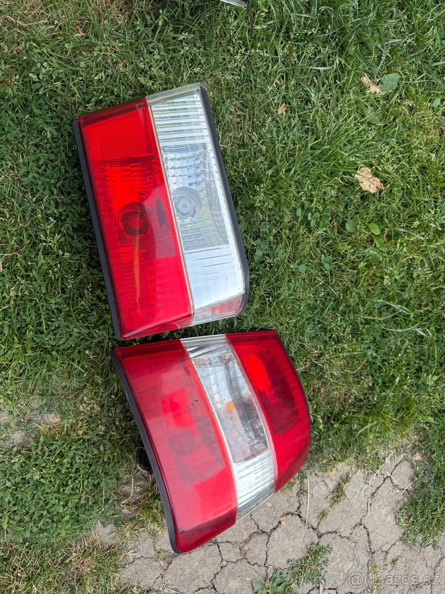 BMW e34 zadní světla - 2