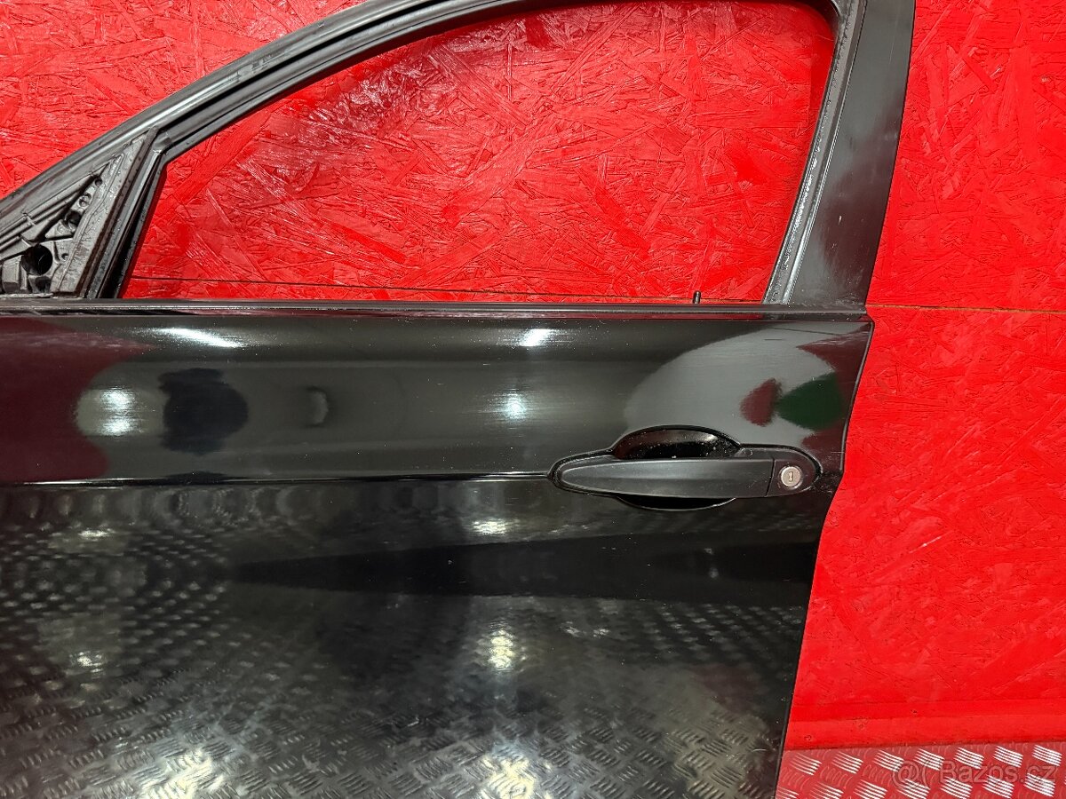 LEVÉ PŘEDNÍ DVEŘE BMW E90 E91 SCHWARZ - 2
