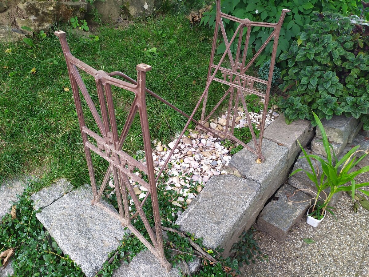 Stolek - 2