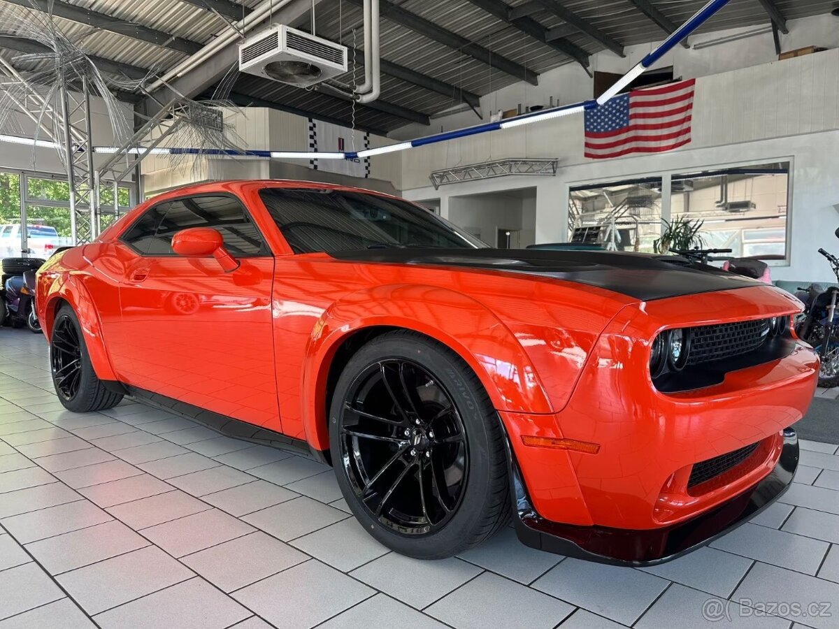 Dodge Challenger 5,7" R/T Widebody (č.1280) - 2