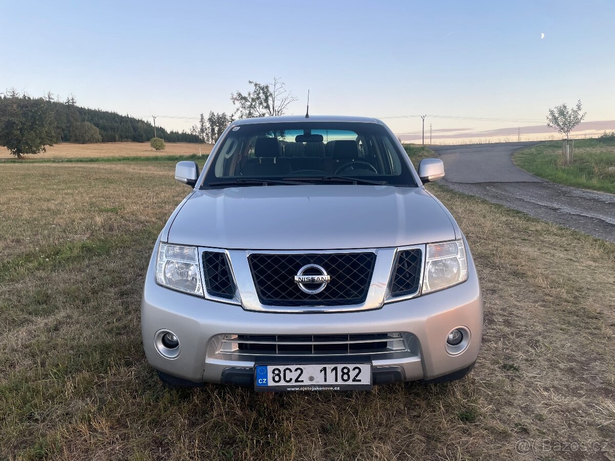 Nissan Navara D40 2.5 dCi 140 kW - 2