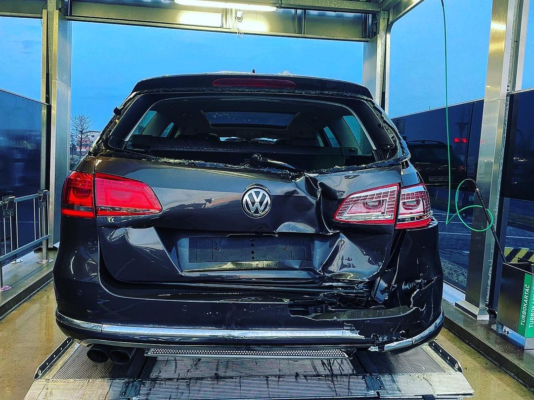Náhradní díly VW Passat B7 R-Line kombi 2012 CFFB NFU LC8Z - 2