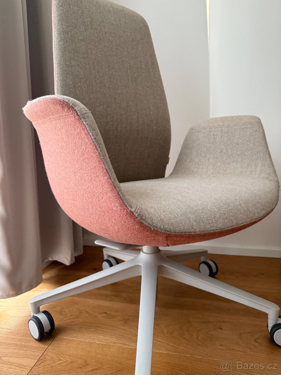 Designová kancelářská židle ELLIE PRO značky Profim - 2