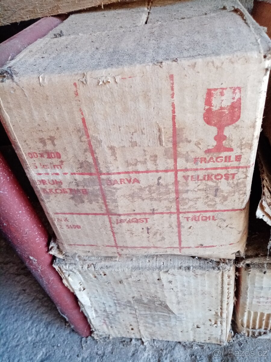 Glazovaná česká dlažba 20x20x0,9cm - 2