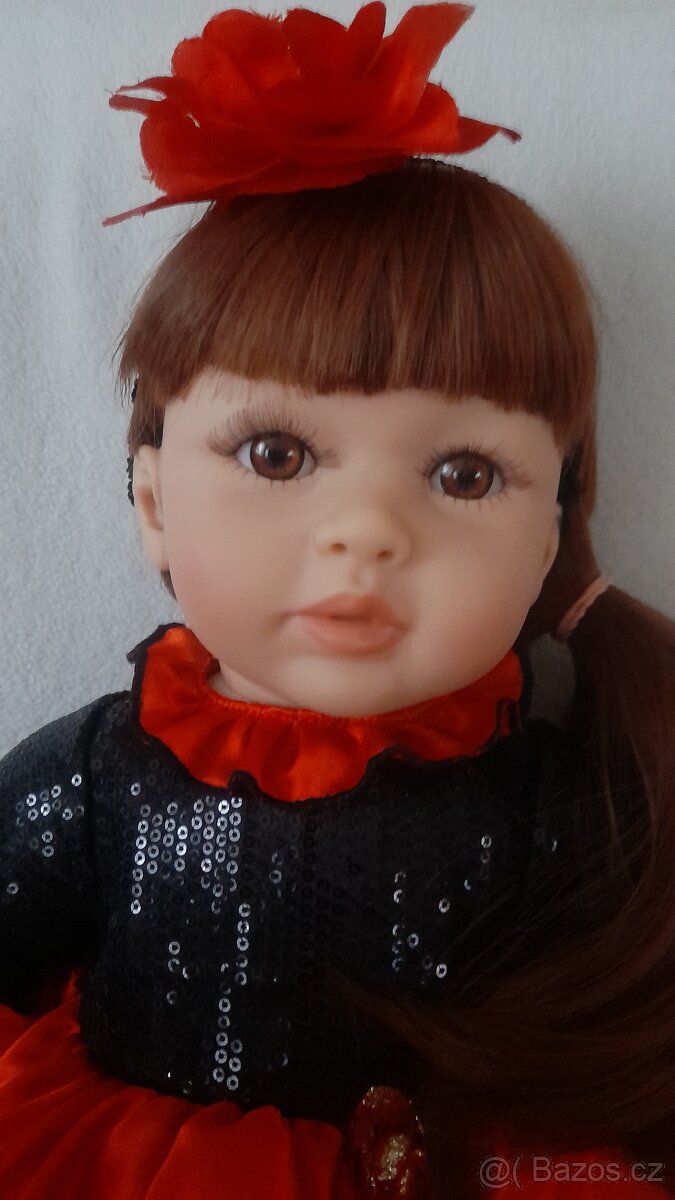 Realistická panenka nova - 2