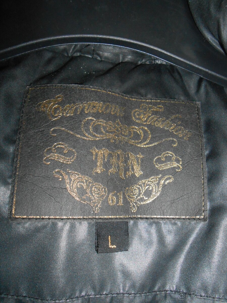 Značková zateplená vesta - 2