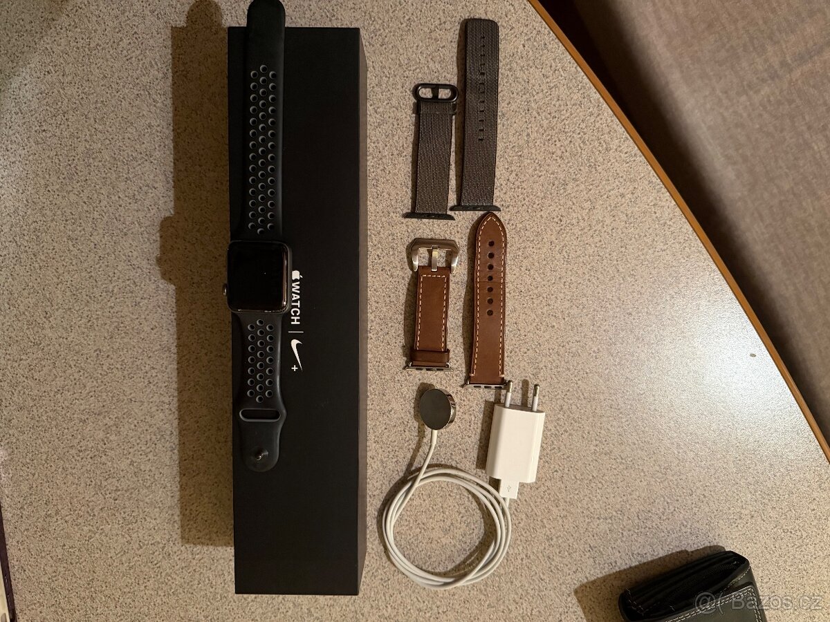 Apple Watch 2 verze Nike - 2