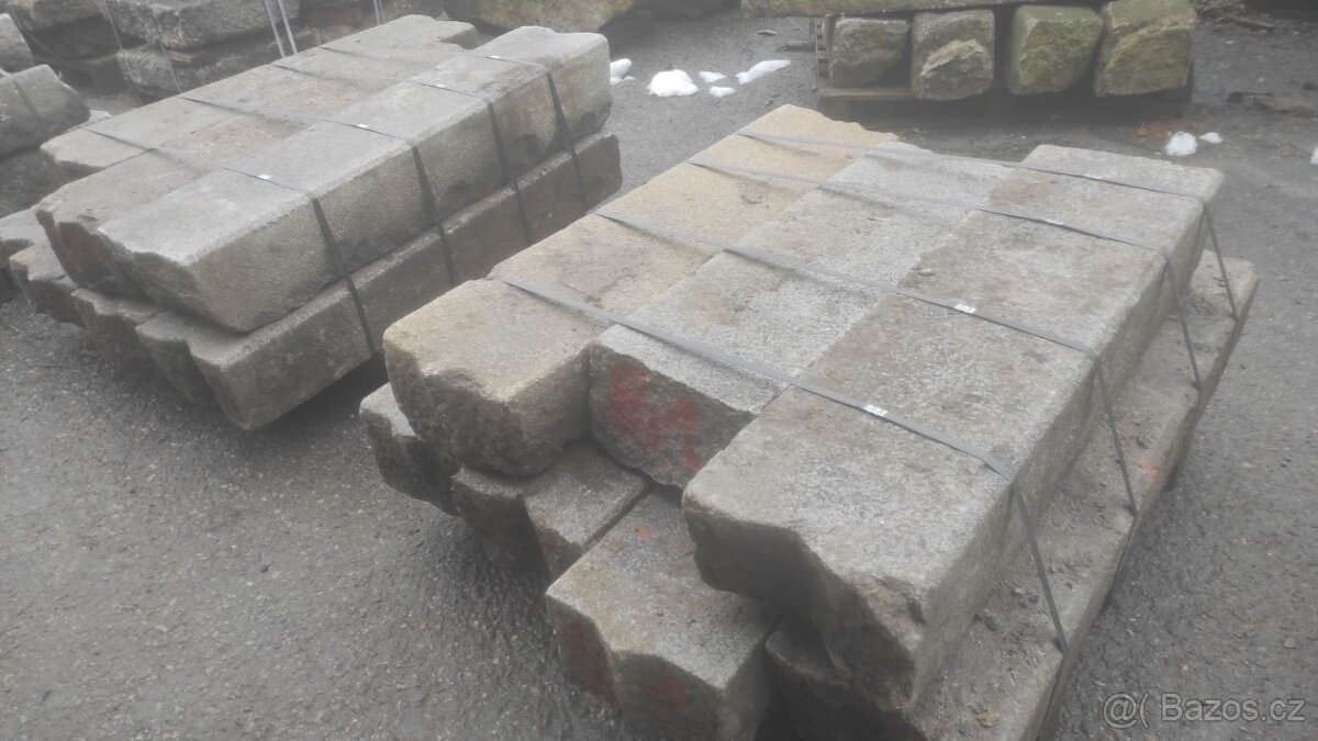 Staré kamenné obrubníky, obruby, žulové obrubníky, 200 bm - 2