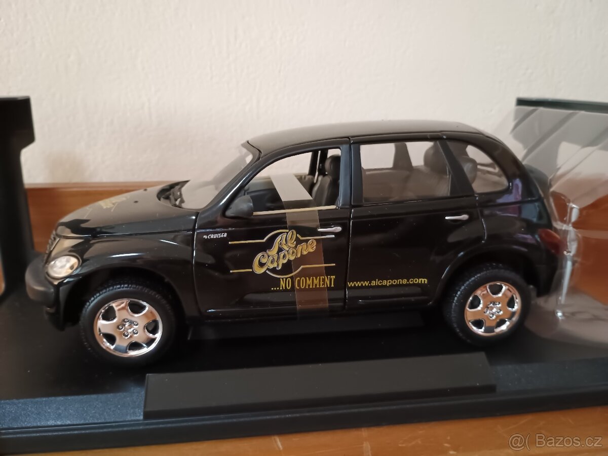 1:18 MAISTO - Chrysler PT Cruiser (2000) černá - 2