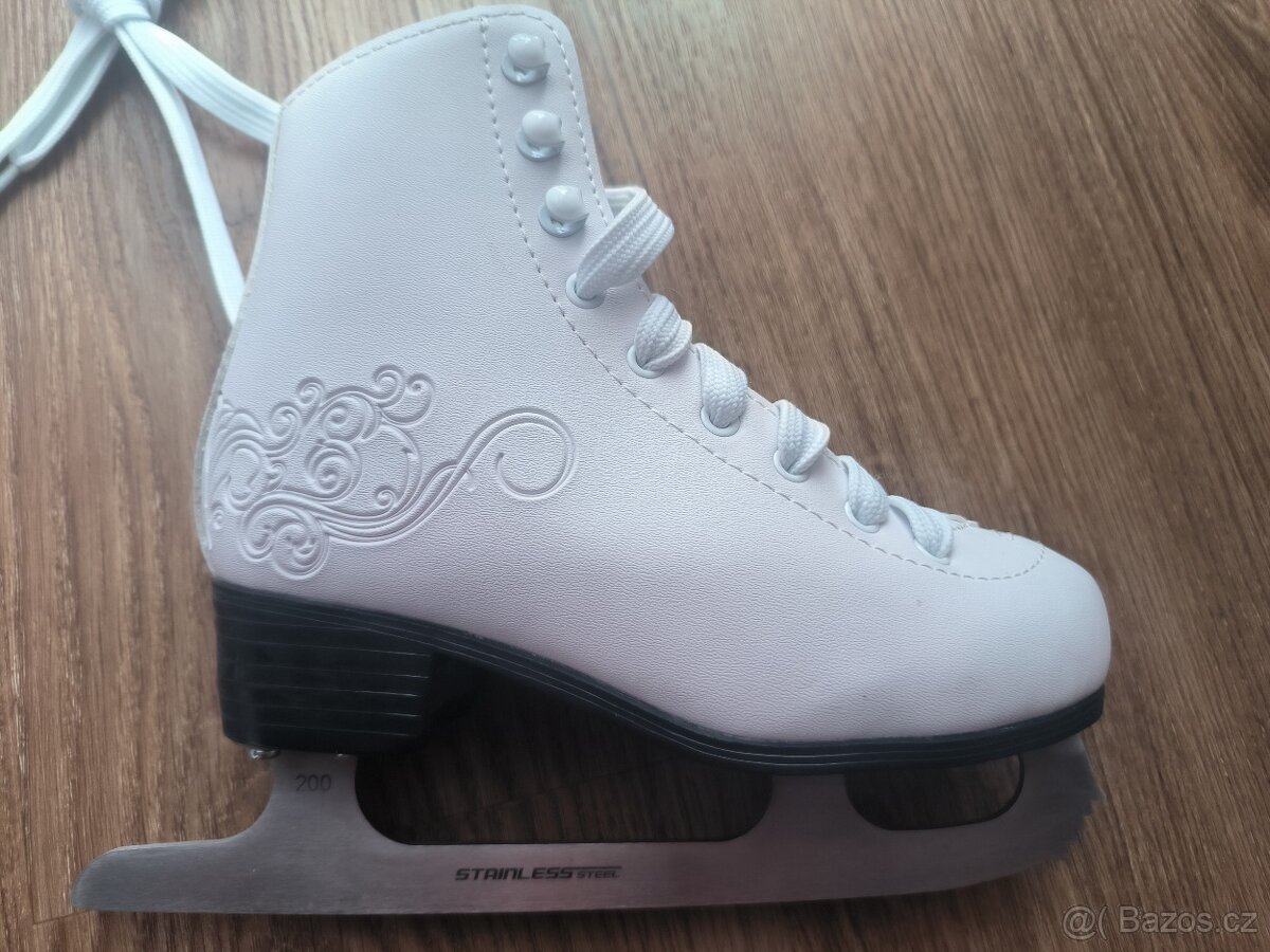 Lední brusle 32 - 2