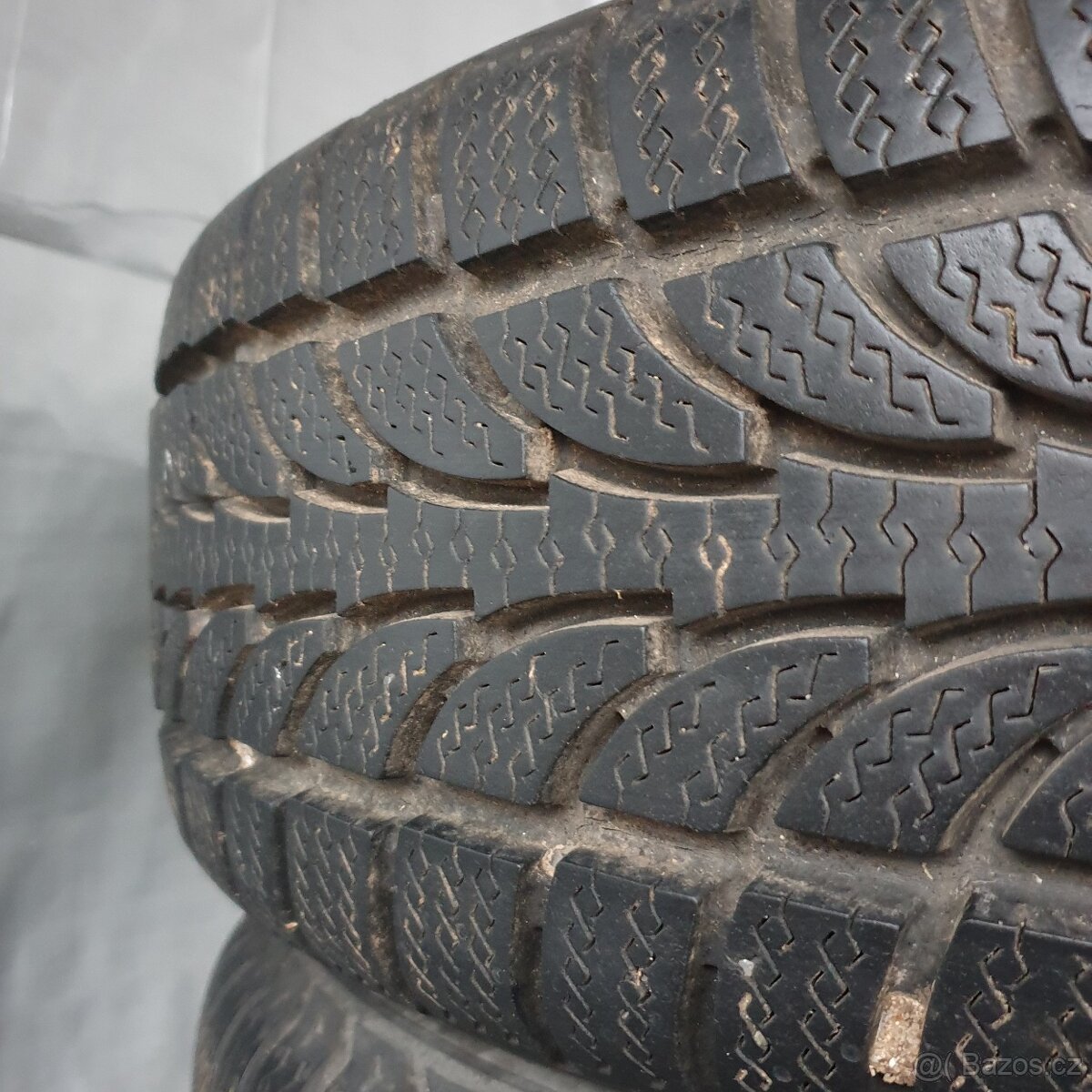 Zimní pneumatiky Minerva 215/70 R16 č. AP236 - 2