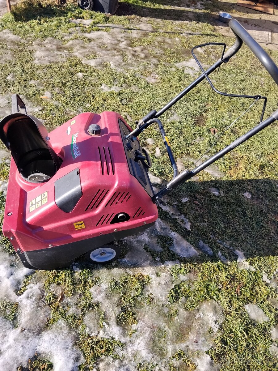 Benzínová sněžná fréza - 2