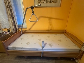 Zdravotní elektricky polohovatelná postel Volker - 2