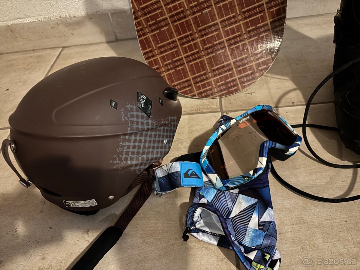 Snowboard 160 + výbava - 2