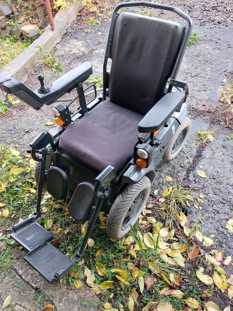 Elektrický invalidní vozík - 2
