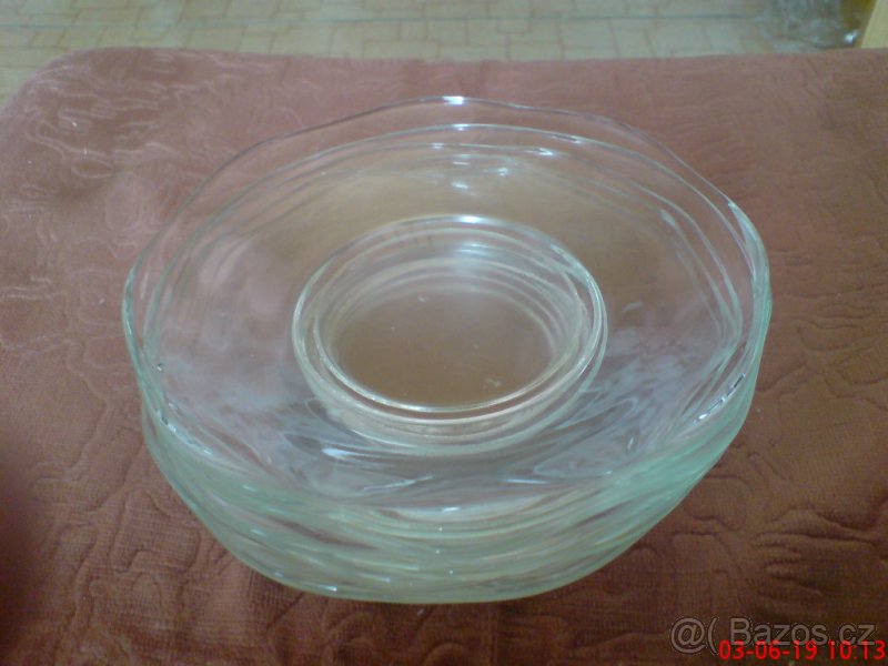 Skleněné misky, talířky - 2