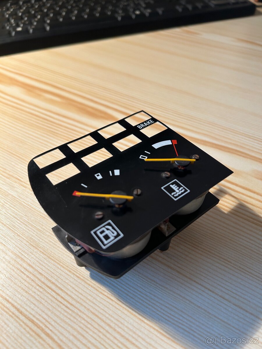 Budíky Škoda Rapid 130, 135, 136 - 2