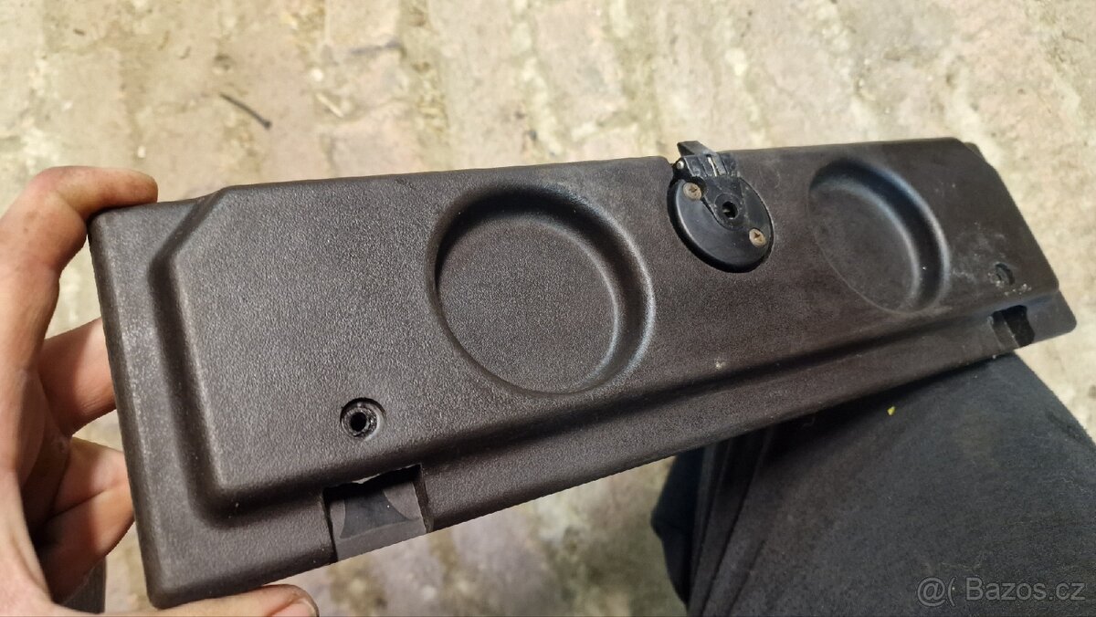 Ford Taunus - viko schranky - 2