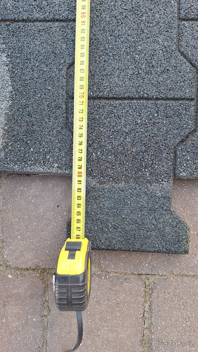 Gumová dlaždice 84x80x2 cm - 2