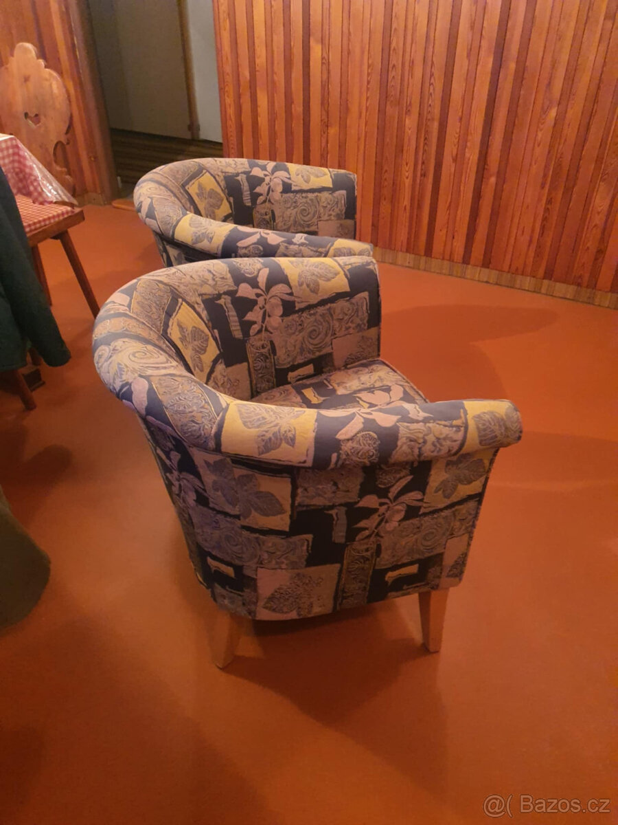 Dvě retro křesla - 2