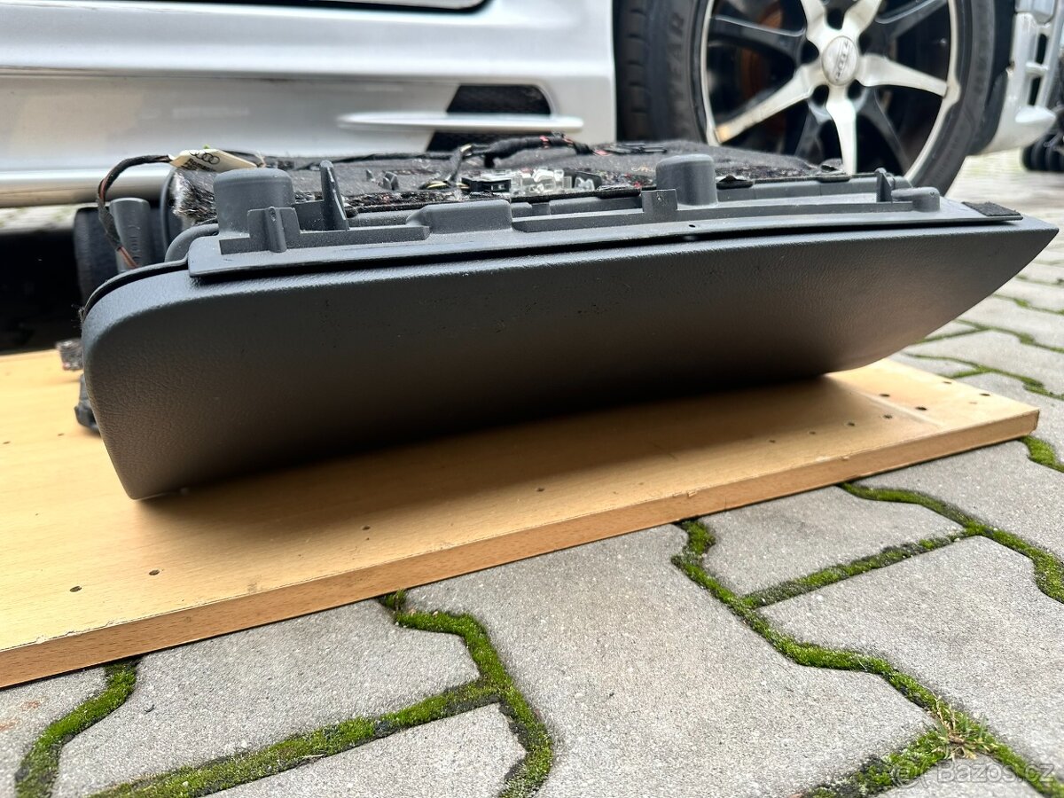 Audi NÁHRADNÍ DÍLY A6 C6 4F - Přihrádka spolejzdce, černá - 2