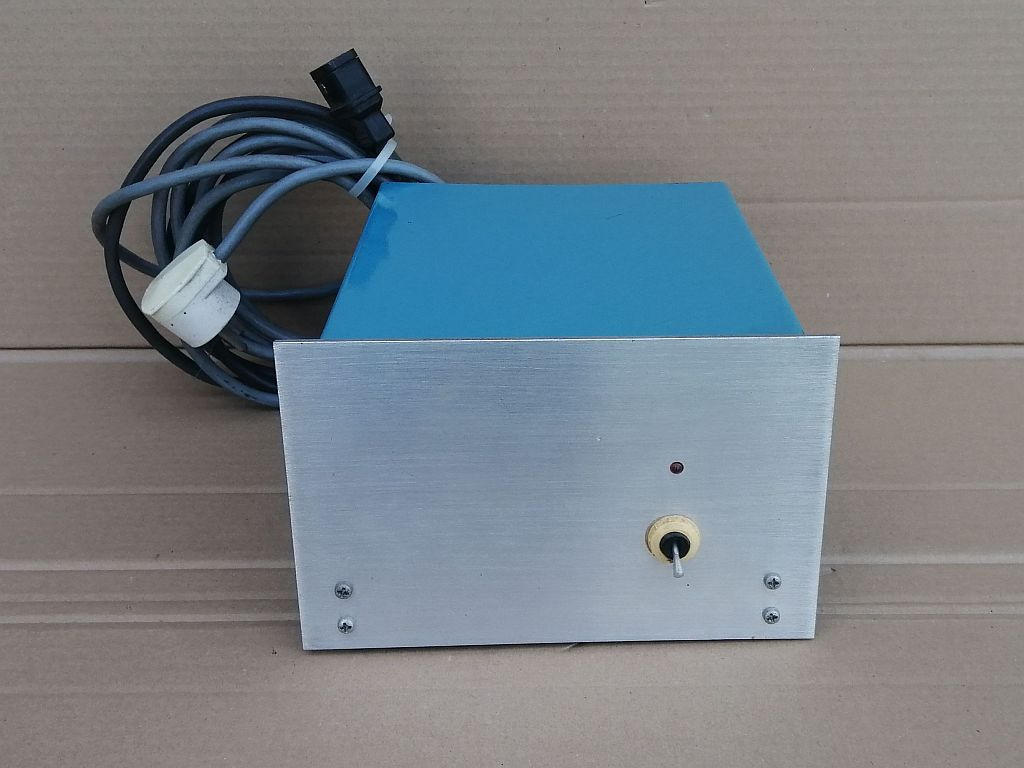 Stabilizovaný napájecí zdroj 12V - 2