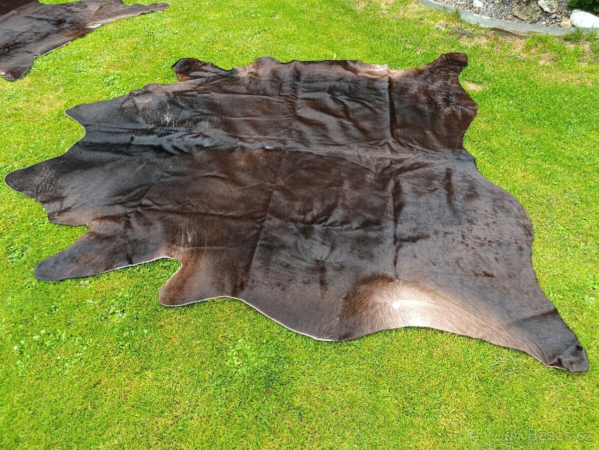 Hovězí kůže - koberec hnědý , černý 15. - 2