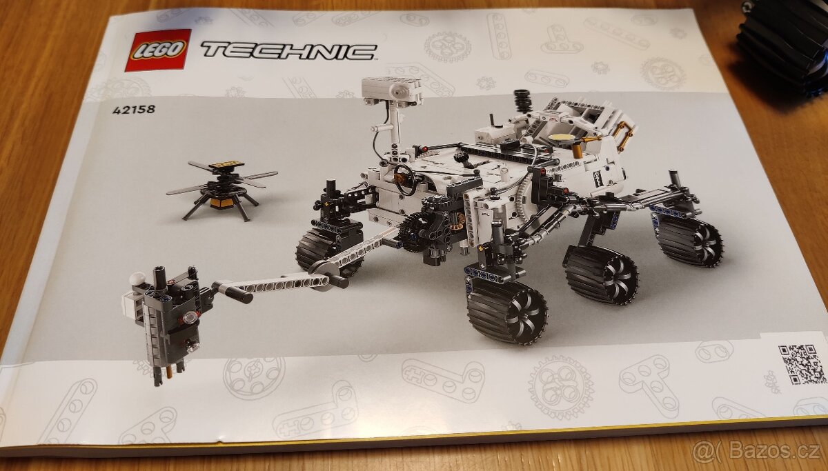 Lego 42158 NASA Mars Roveer Preseverance - 2