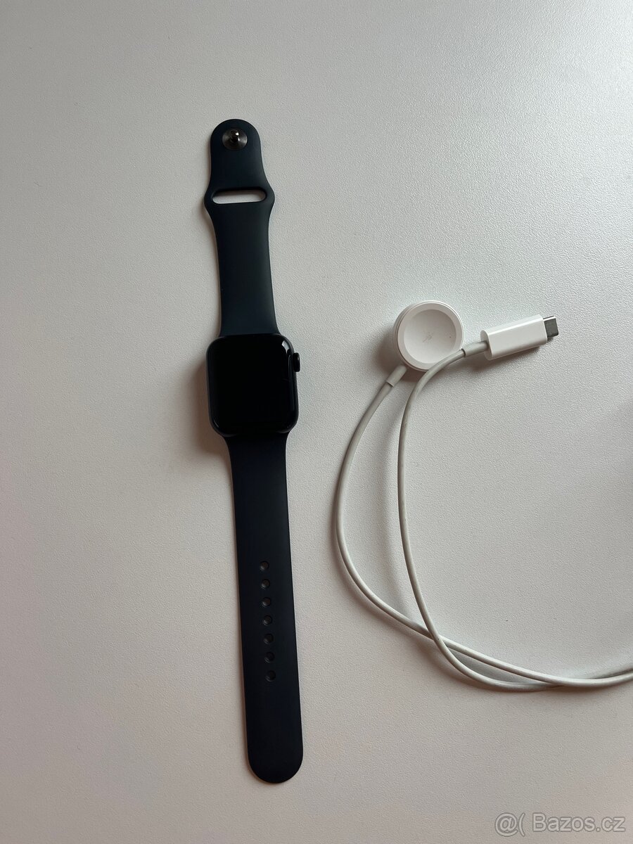 Apple Watch SE 2 40 mm - 98% baterie - 2