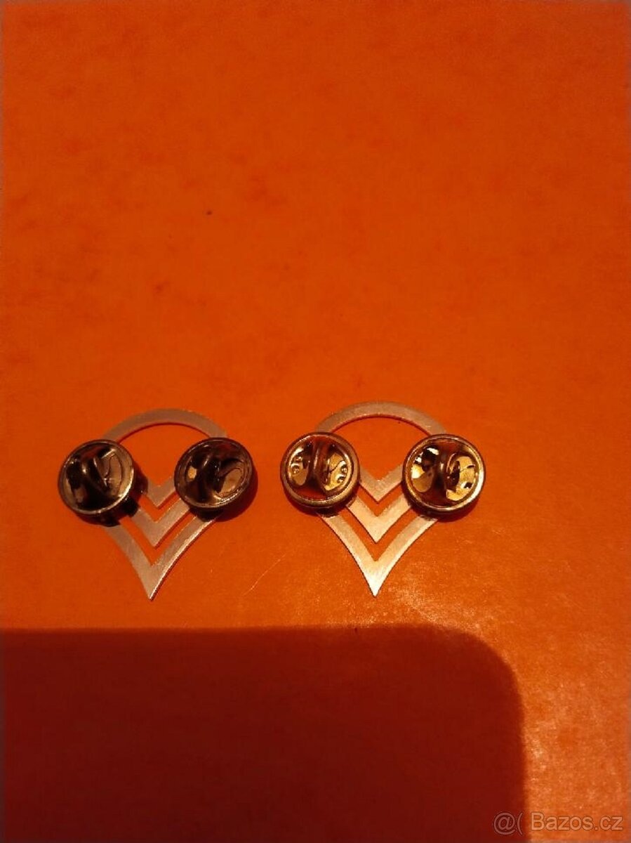 USA HODNOSTÍ ODZNAK SERGEANT - 2