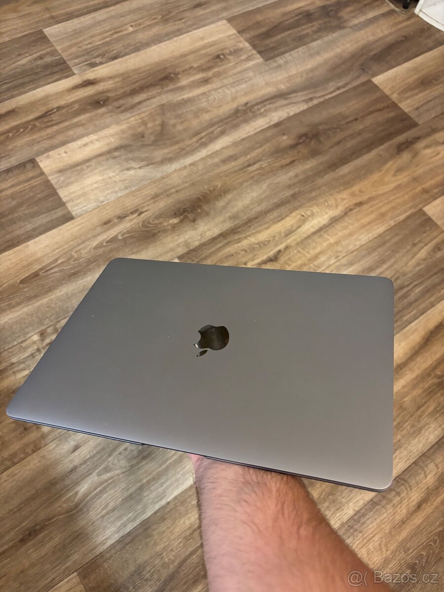 Macbook Air 13" (2019) - 2