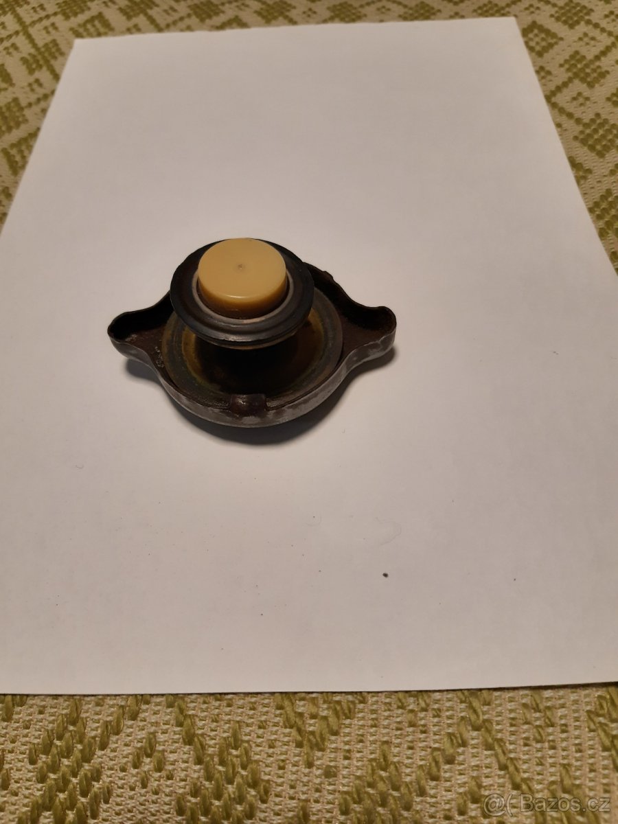 Víčko chladiče motoru Ford - 2