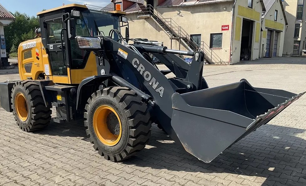 Kolový nakladač se sníženou kabinou - 2