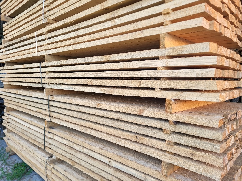 Stavební řezivo - hranoly, trámy - 2