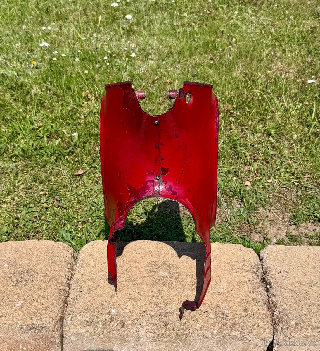 Jawa ČZ 125 175 - podsedlové plechy žábry - 2