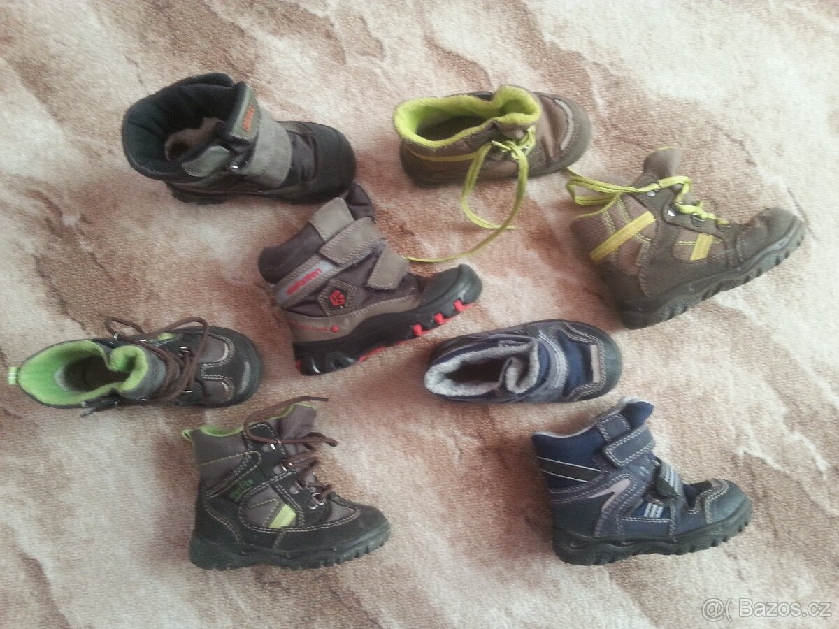 8x dětské botičky vel. 23. - 2