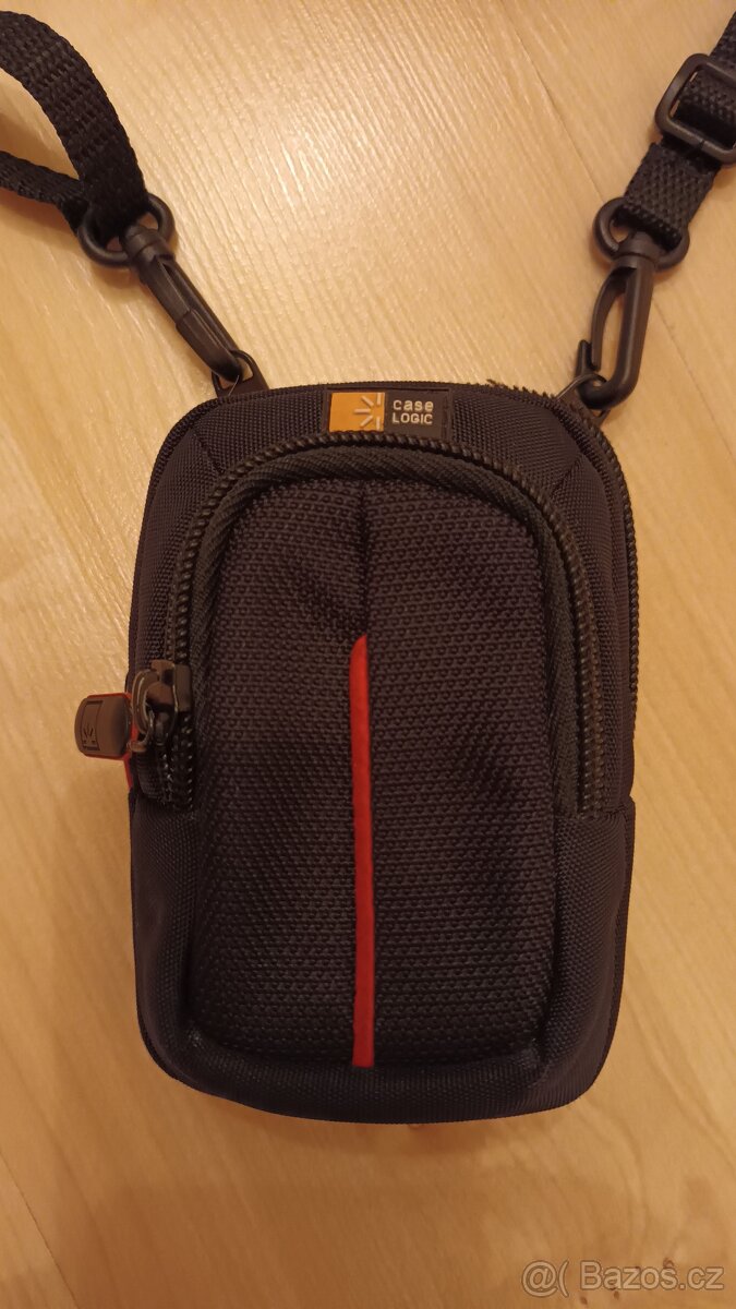 Case Logic DCB302K černé - nepoužívané - 2