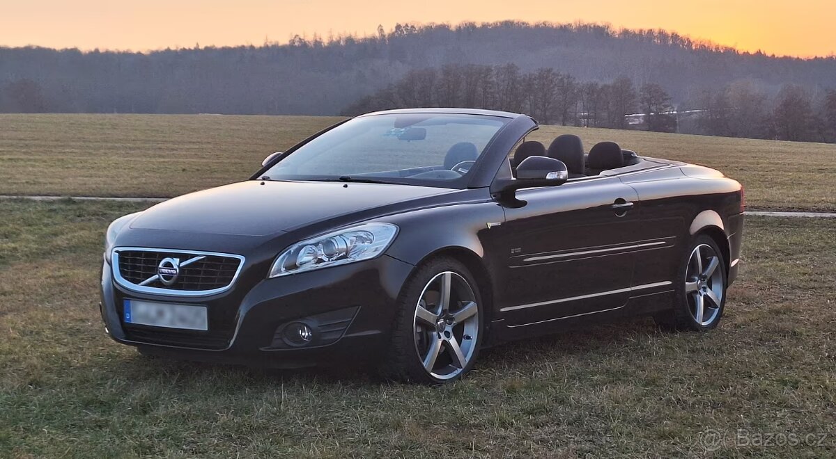 Volvo C70. Cabrio.2.0,D.110kw.5válců.R.V.2/2012.Km 204 000 - 2