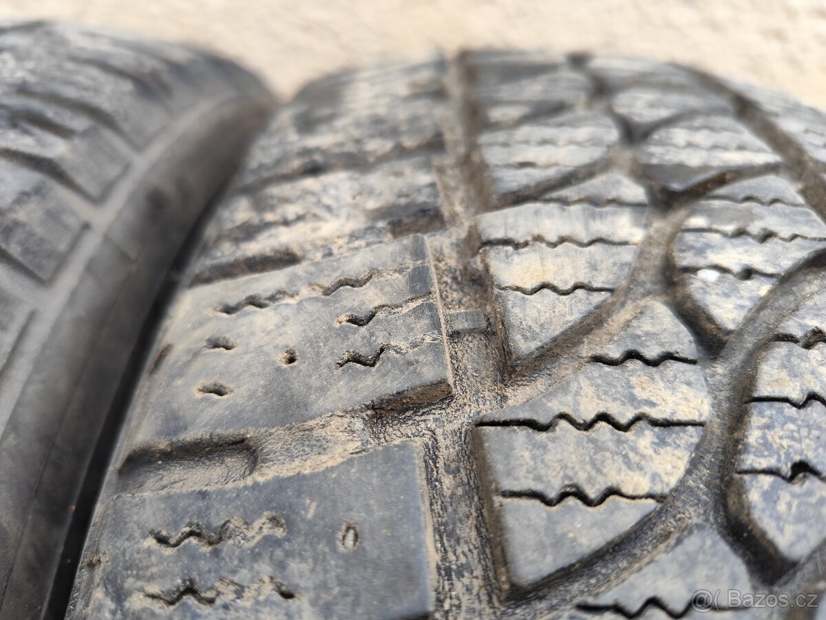 Pneu zimní 215/65r16c - 2