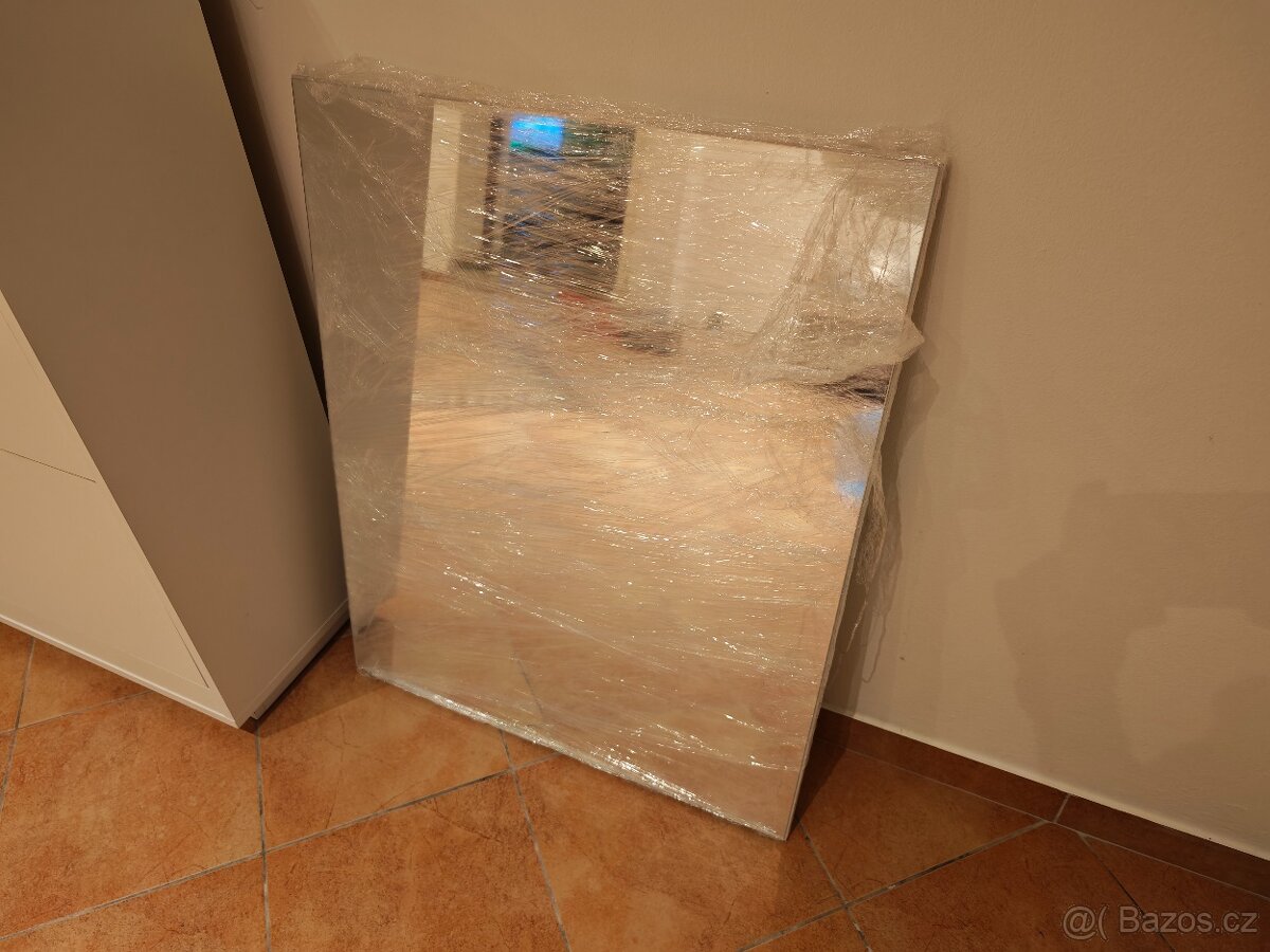 Předsíňová sestava se zrcadlem - 2