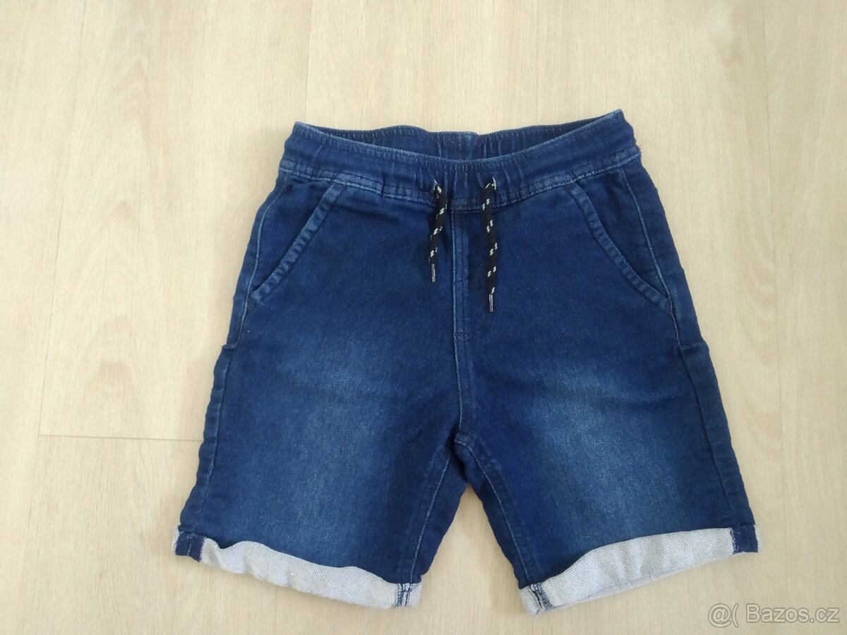 Chlapecké kraťasy vel. 128/134 - 2
