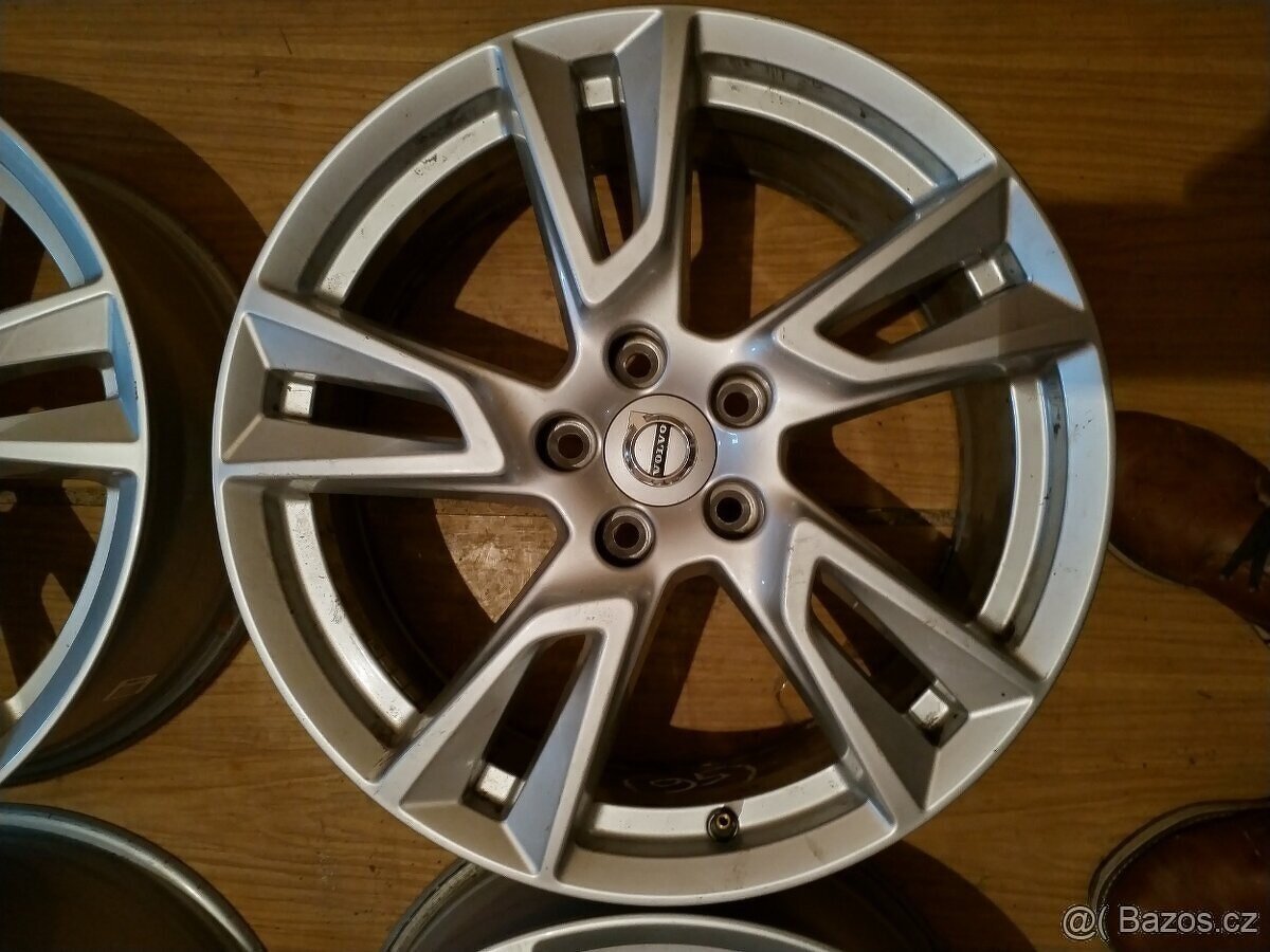 disky 5x108 R18 original VOLVO - 2
