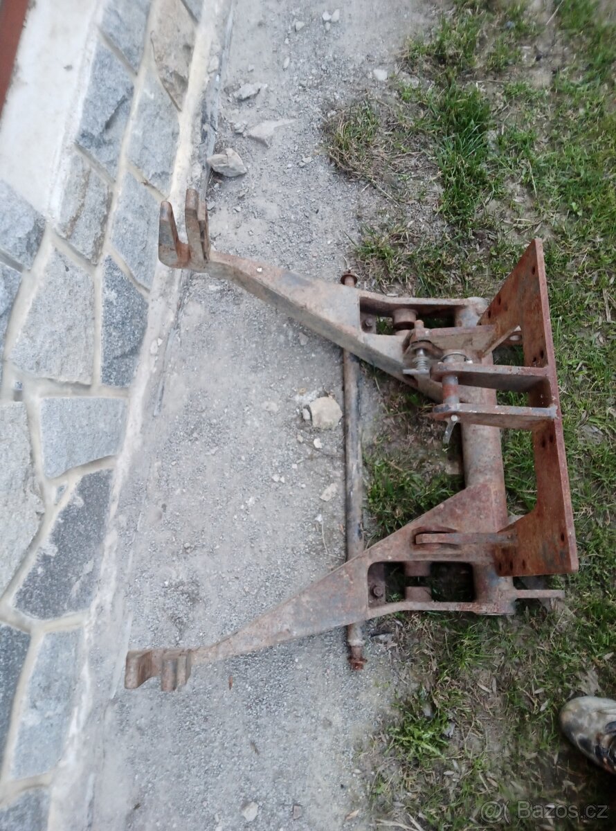Přední ramena Zetor - 2