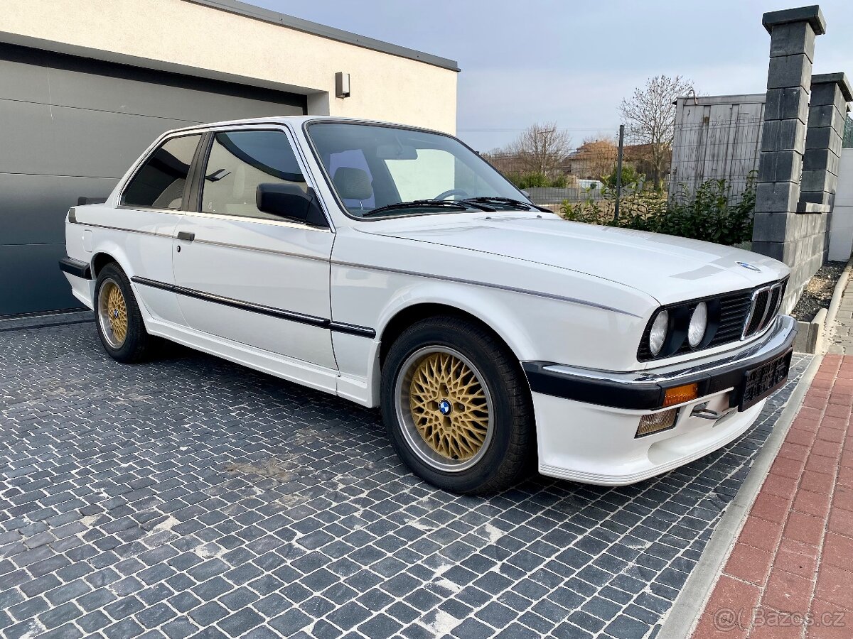 Bmw e30 325 i Coupe 126 kw M tech1 - 2