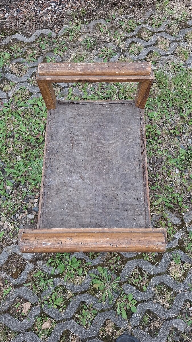 Stara dřevěná stolicka Taburet - 2