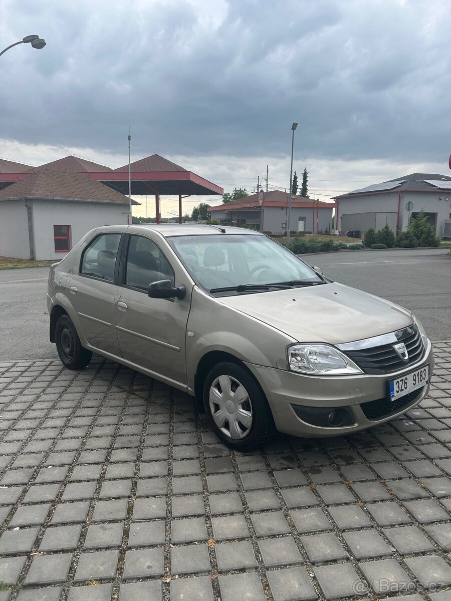 Dacia Logan 1.6 16v - 2