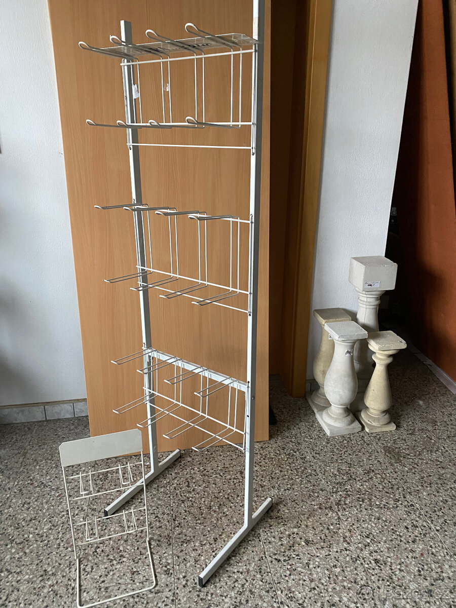 PRODÁM STOJANY KOVOVÉ + BOXY - 2