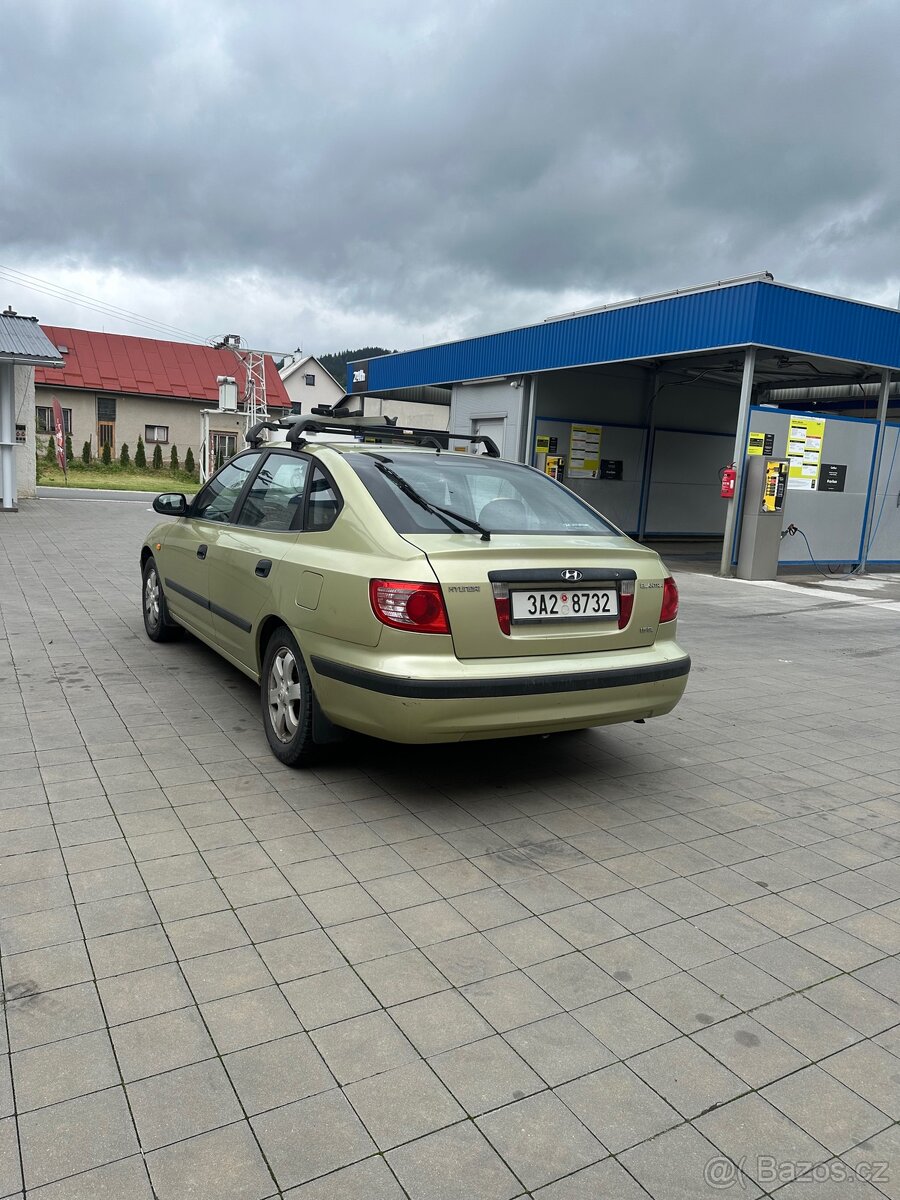 Prodám Hyundai Elantra 1.6 77 kW - 2