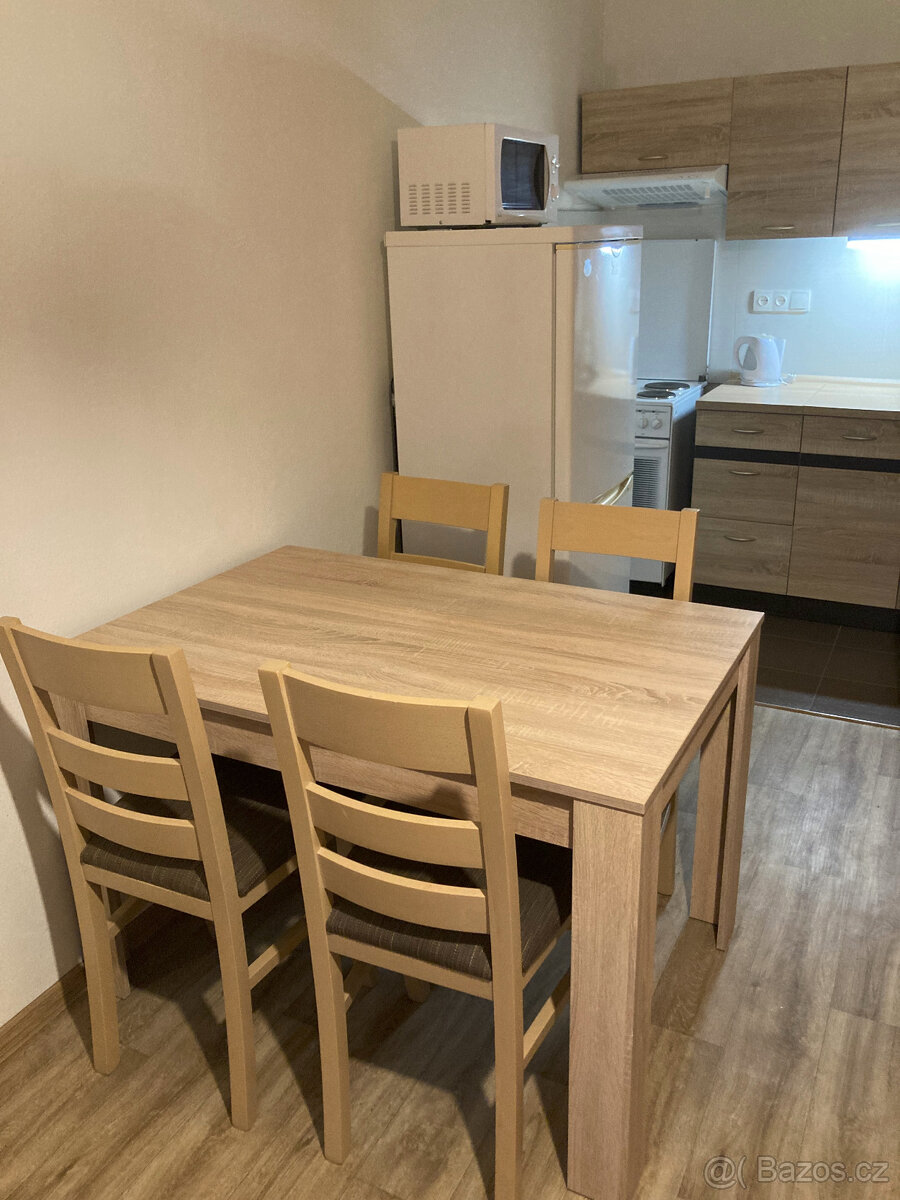 PRONÁJEM  bytu 2+kk 41m2, Družba 1192 HULÍN - 2