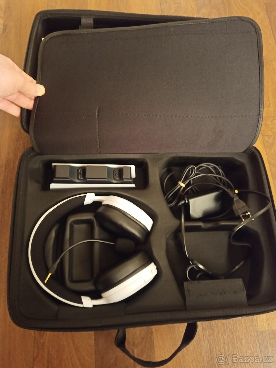 Ochranný kufřík a doplňky k PlayStation 5 - 2